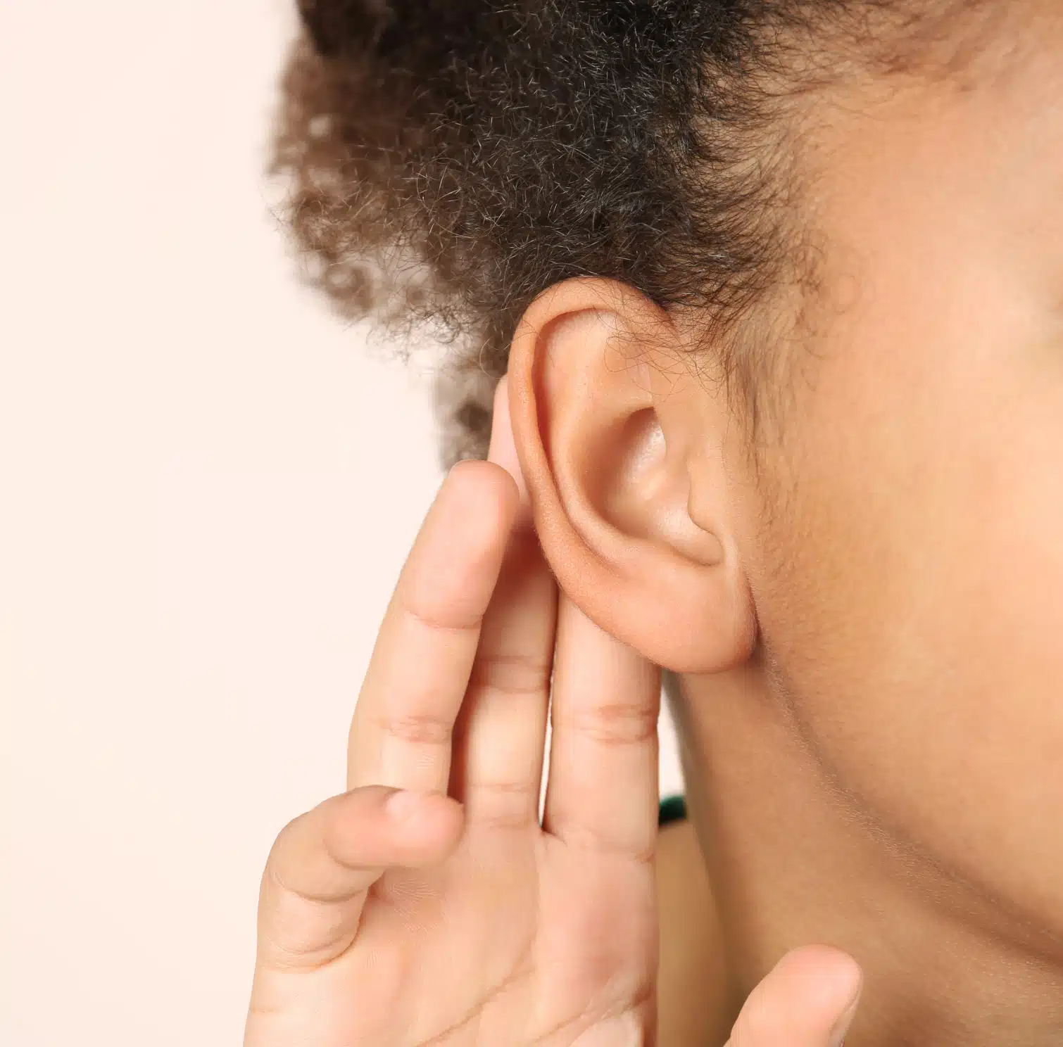 otoplastie à Bordeaux | oreilles décollées, prix otoplastie | Chirurgie esthétique | Dr Fiona Goldammer
