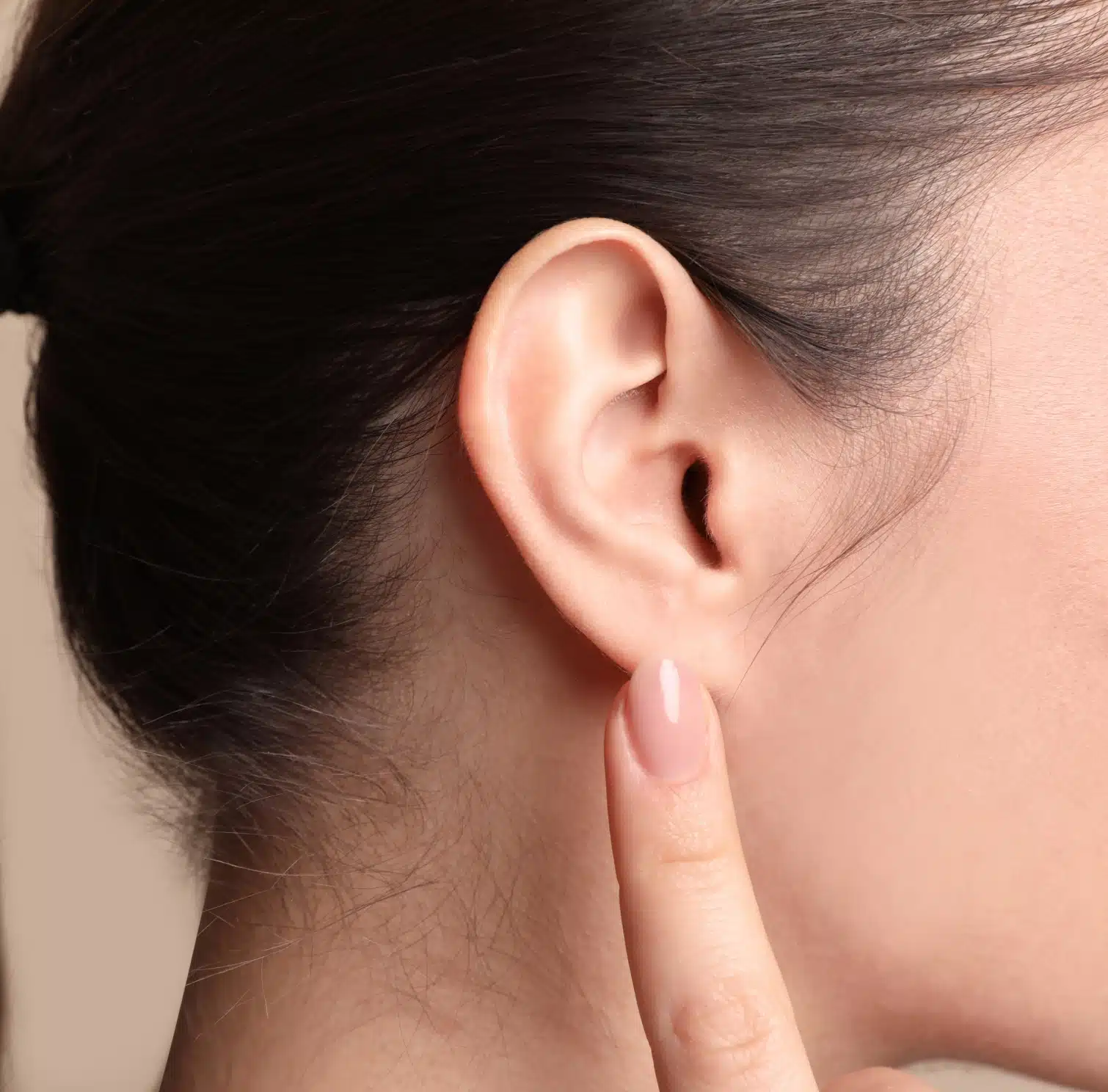 Lobe fendu : causes et traitements | réparation lobe oreille fendu tarif | Dr Goldammer | Bordeaux